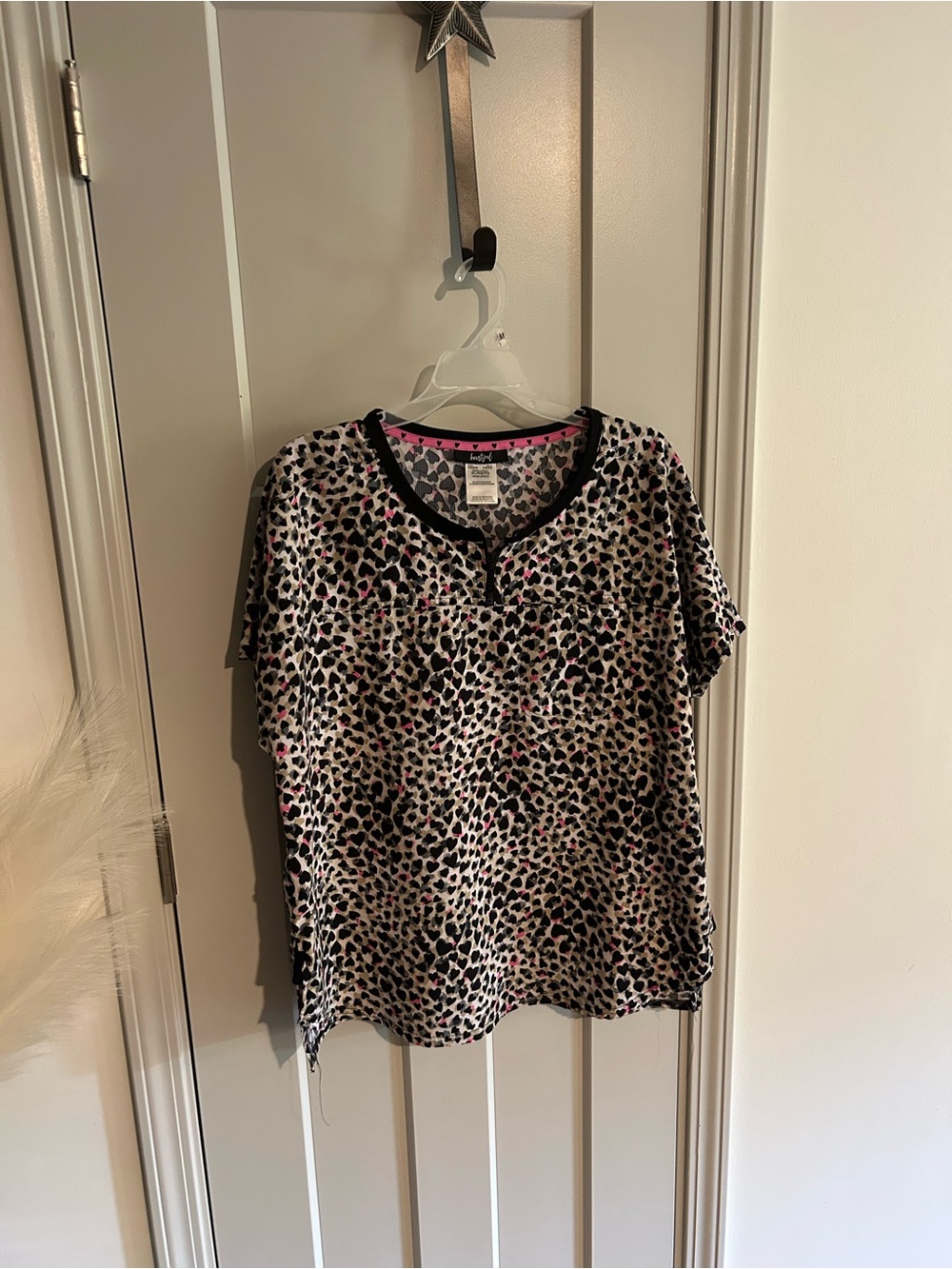 HeartSoul Pink & Black Leopard Print Scrub Top